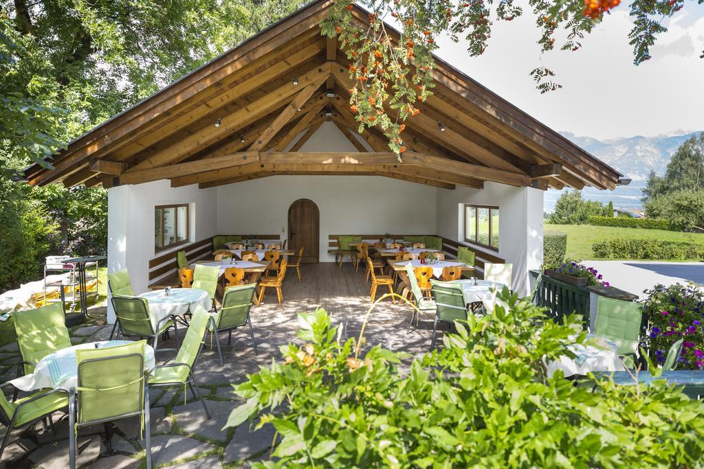 Isserwirt Sistrans Extérieur photo